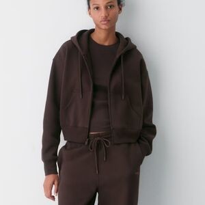 Aritzia Rich Mocha Brown Zip-Up Hoodie